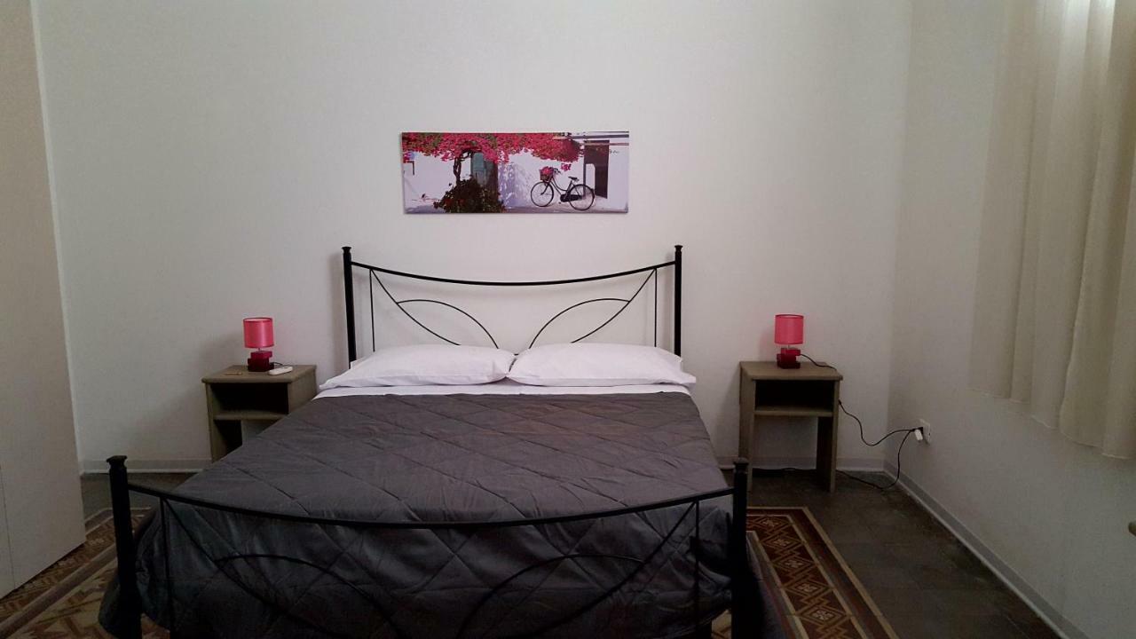 Bed and Breakfast Rest And Go à Palerme Extérieur photo