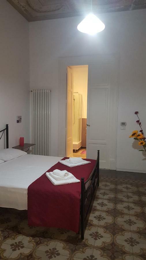 Bed and Breakfast Rest And Go à Palerme Extérieur photo