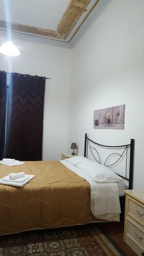 Bed and Breakfast Rest And Go à Palerme Extérieur photo