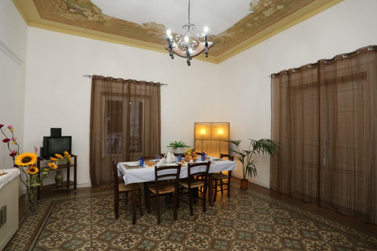 Bed and Breakfast Rest And Go à Palerme Extérieur photo