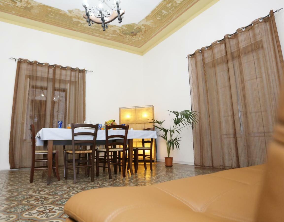 Bed and Breakfast Rest And Go à Palerme Extérieur photo