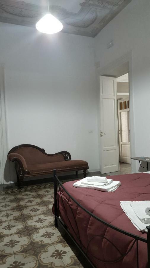 Bed and Breakfast Rest And Go à Palerme Extérieur photo